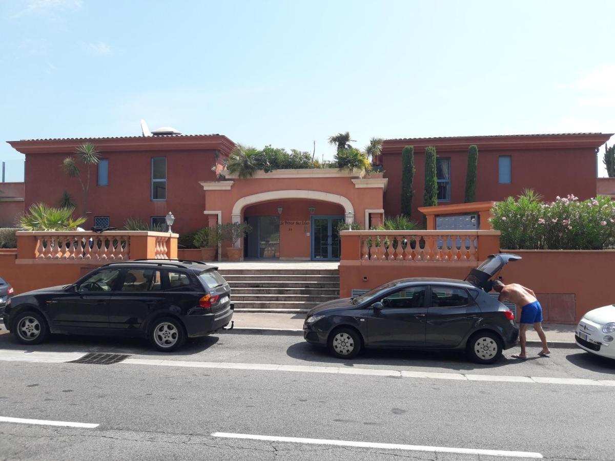 French Riviera 1 Bedroom On The Beach Facing Cannes Theoule-sur-Mer Exterior photo